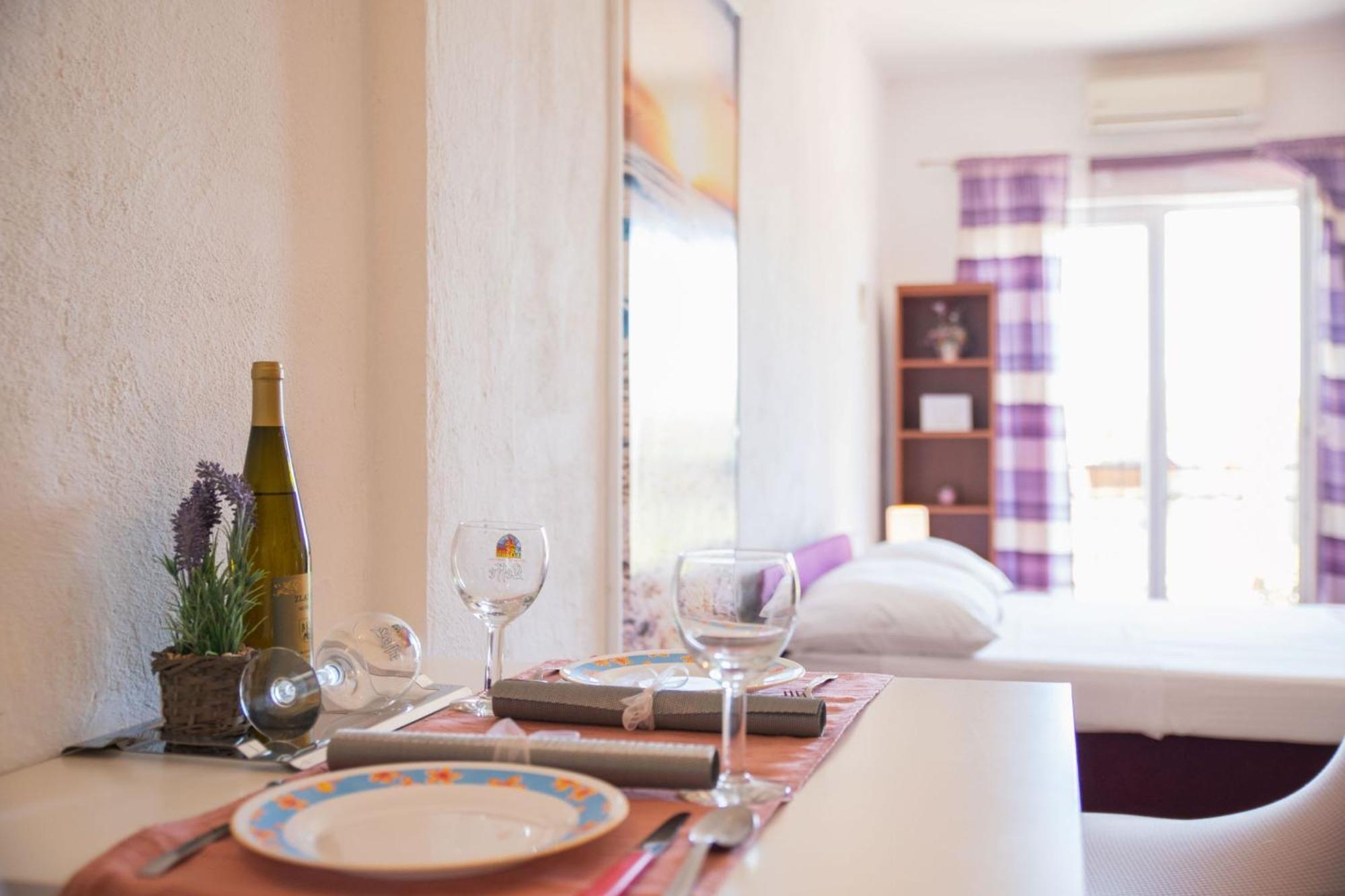 Apartment Livaja Kastel Novi Phòng bức ảnh