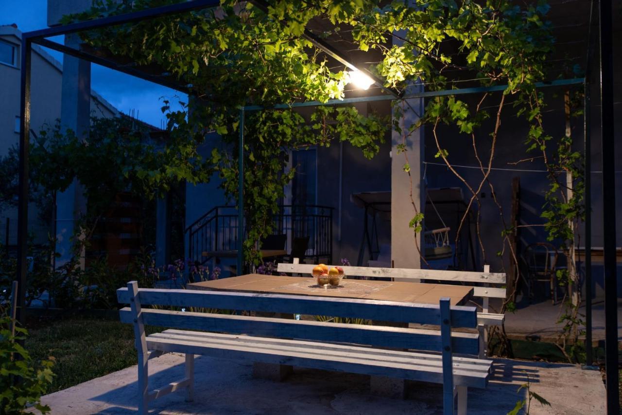 Apartment Livaja Kastel Novi Ngoại thất bức ảnh